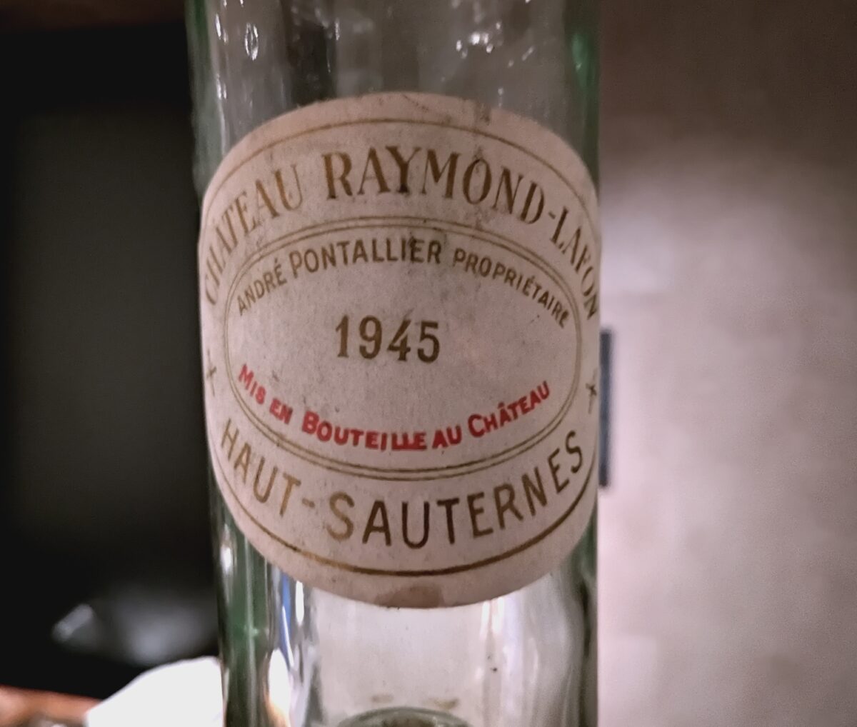Château Raymond-Lafon 1945 © Yves Beck - yvesbeck.wine